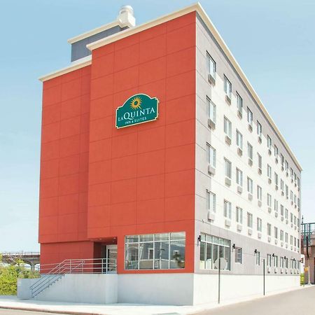 La Quinta Inn & Suites Far Rockaway - Beach Hotel Nueva York Exterior foto
